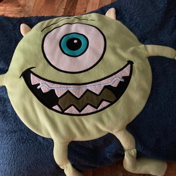 Childs Pillowcases - set of 2 -  FUN - Picture 3 of 4